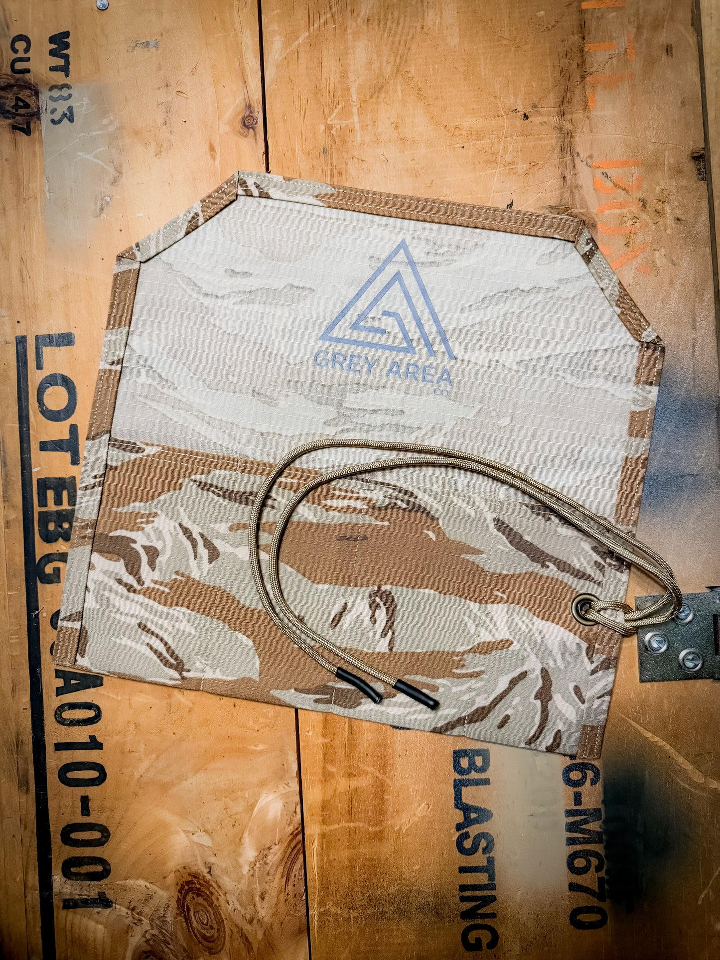 Desert Tiger Stripe Recon Roll