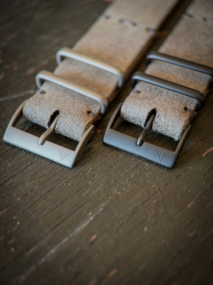 Grey Roughout Cowboy MC1